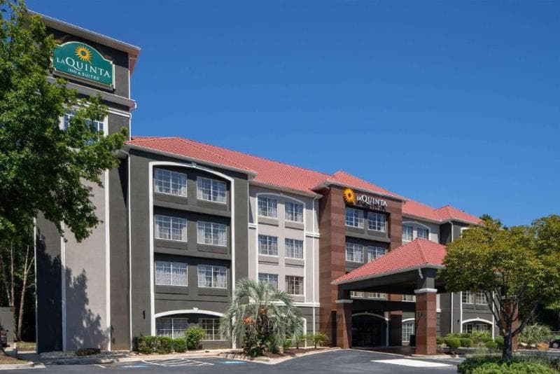 La Quinta Inn & Suites by Wyndham Atlanta Stockbridge 2