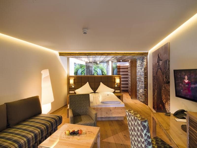 Hotel Alpendorf 5