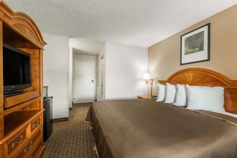 Howard Johnson By Wyndham Allentown/Dorney Hotel & Suites 5