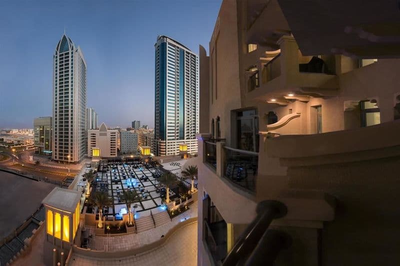 Bahi Ajman Palace Hotel 3