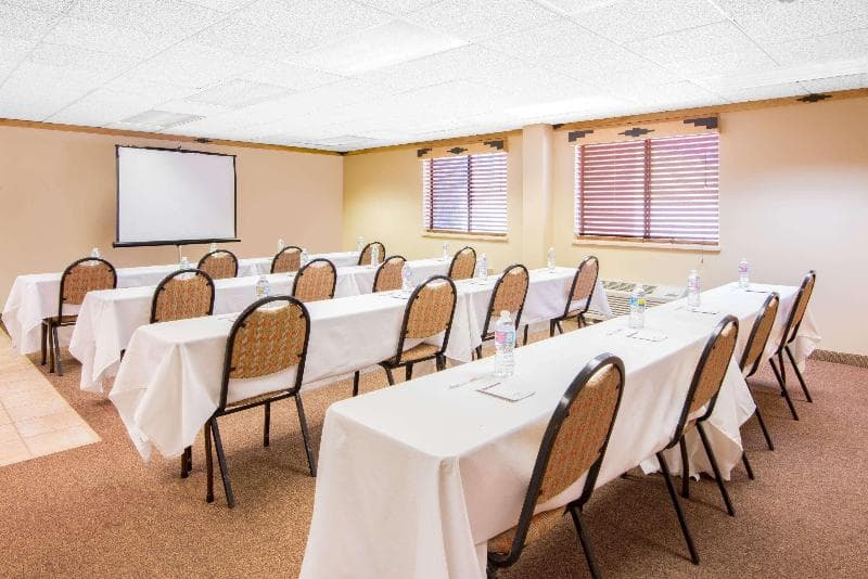 Hawthorn Suites By Wyndham Albuquerque main