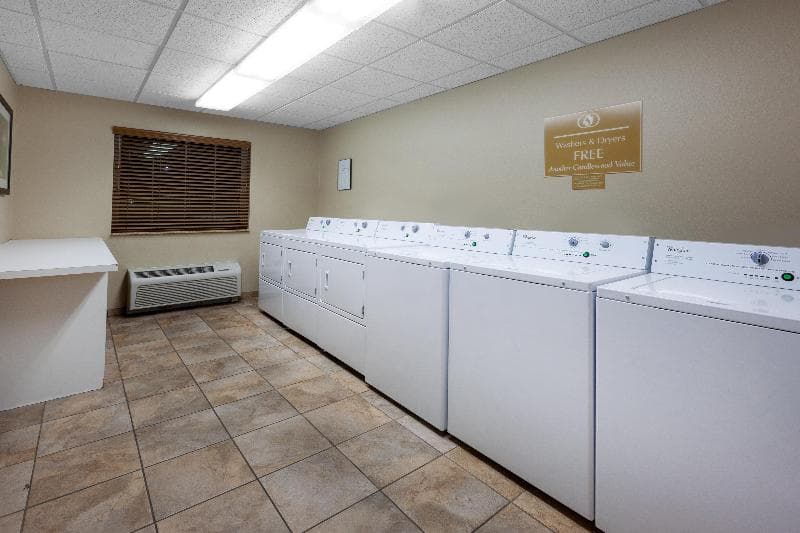 Candlewood Suites Kalamazoo 2