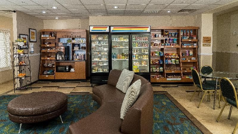 Candlewood Suites St. Joseph/Benton Harbor 2