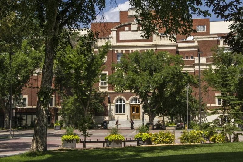 University Of Alberta - Hotel 3