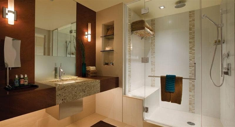 The Water Club Hotel 5