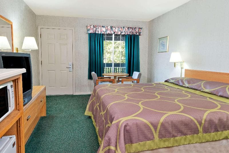 Super 8 By Wyndham Auburn 3