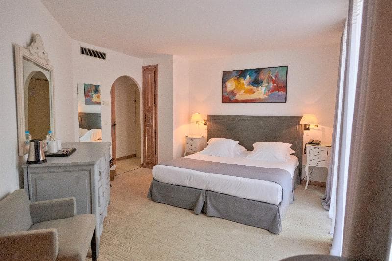 Hotel Mariana 3
