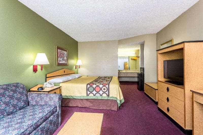 Super 8 by Wyndham Atlanta Northeast
