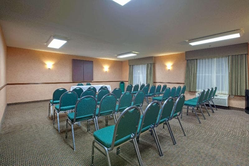 Country Inn & Suites By Radisson, Waterloo, Ia photo 1