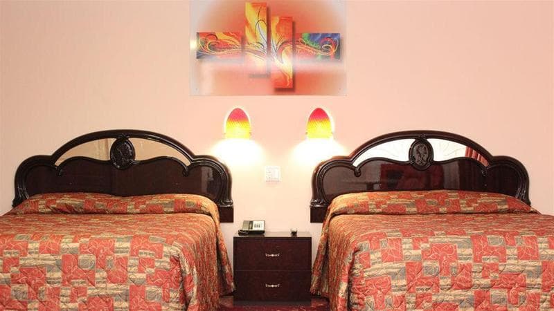 Crystal Star Inn Edmonton Airport 4