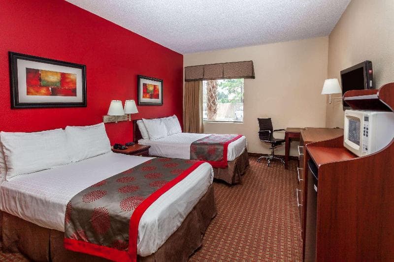 Ramada by Wyndham Locust Grove 3