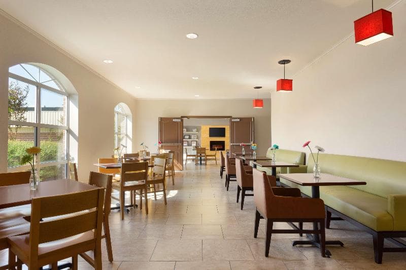 Country Inn & Suites By Radisson, Pineville, La 3
