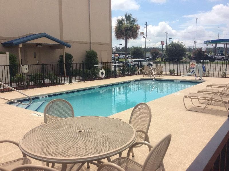 Spark By Hilton Tifton 3