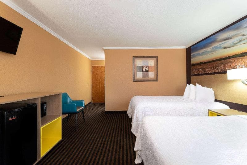 Days Inn By Wyndham Anderson photo 1