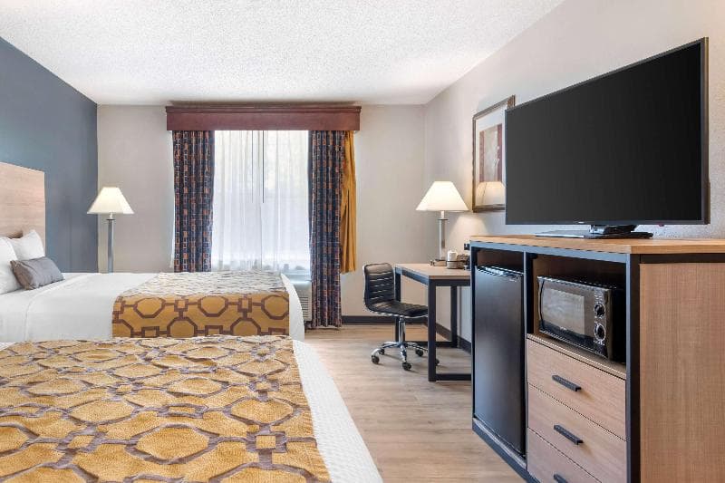 Baymont By Wyndham Kennesaw 3