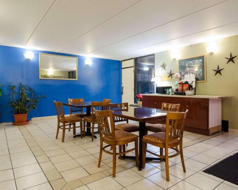 Rodeway Inn Norcross 3