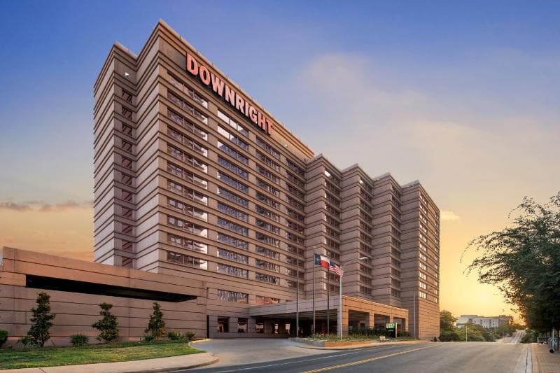 Downright Austin, A Renaissance Hotel 2