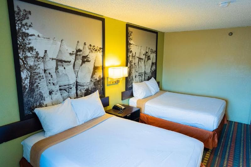 Super 8 By Wyndham Belen 4