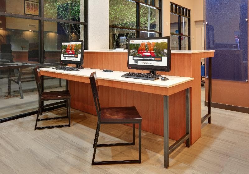Holiday Inn Express & Suites Austin Round Rock 5