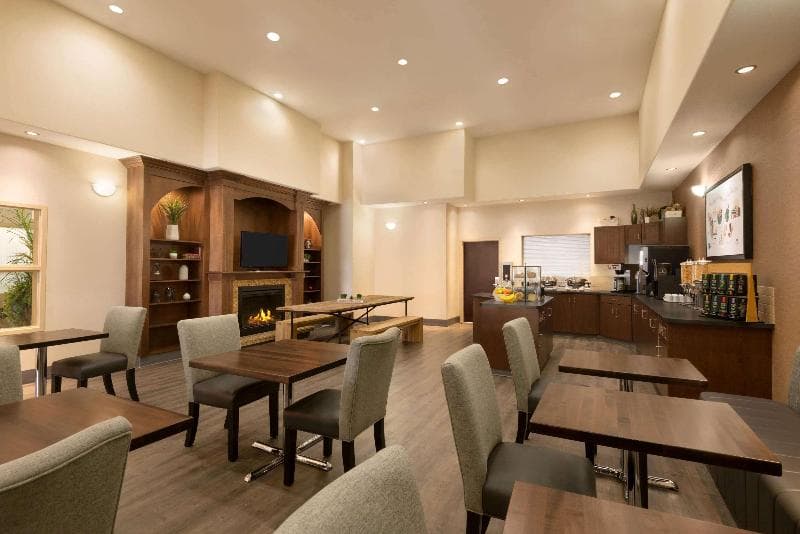 Ramada By Wyndham Drayton Valley 3