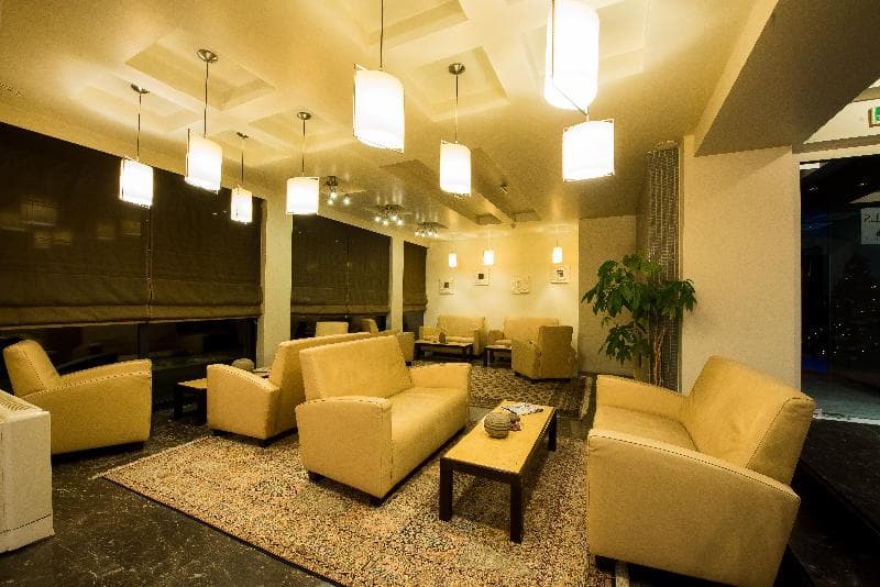 Pines Hotel 4