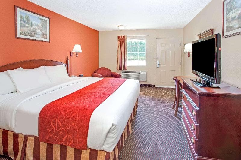 Days Inn by Wyndham Canton 2
