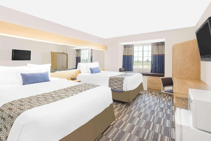 Microtel Inn & Suites By Wyndham Ames 4