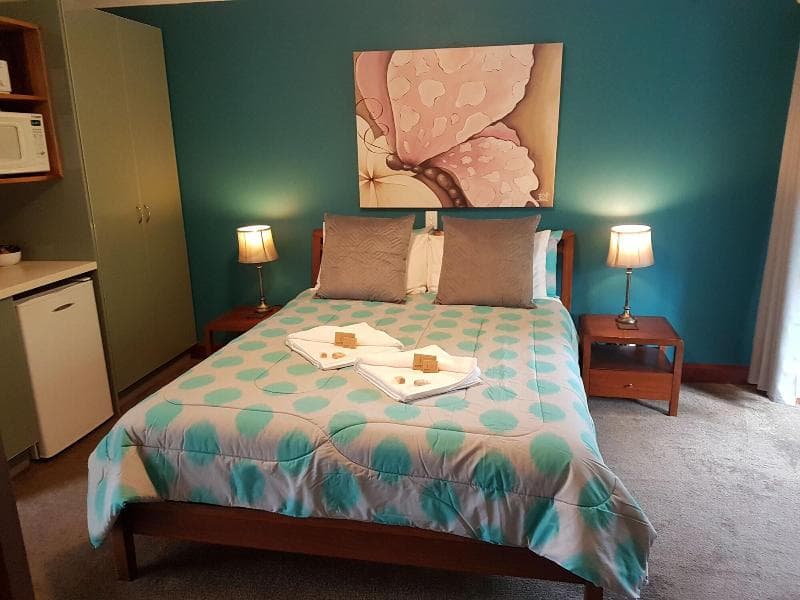 Adamsons Riverside Accommodation 2