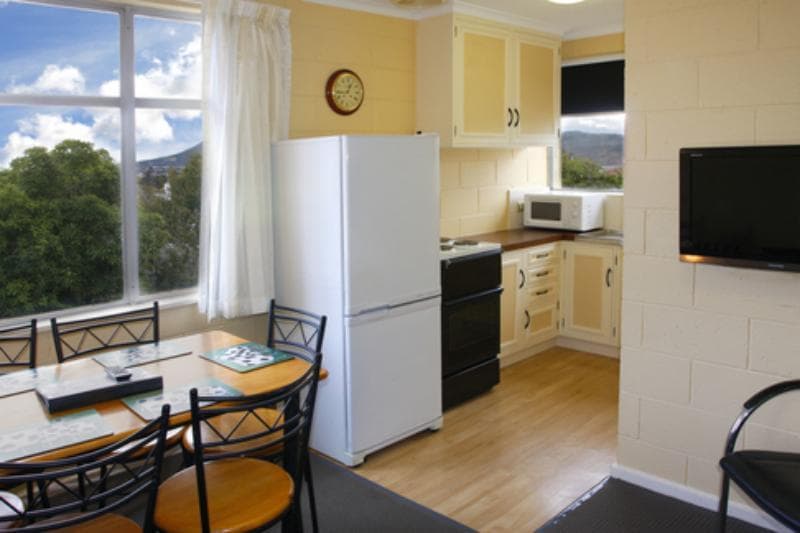 Graham Apartments 4