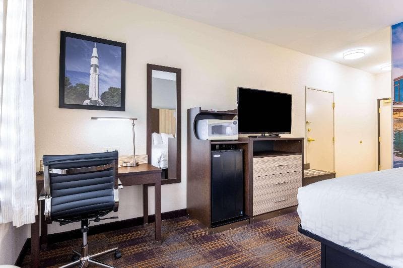 Clarion Pointe Madison-Huntsville 5
