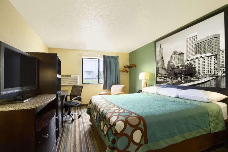 Red Roof Inn Huntsville, AL 3