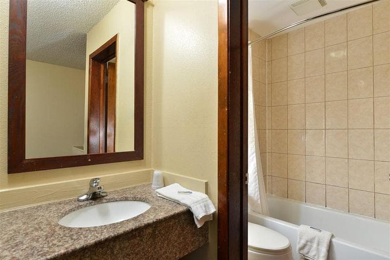Laplace Motel 3