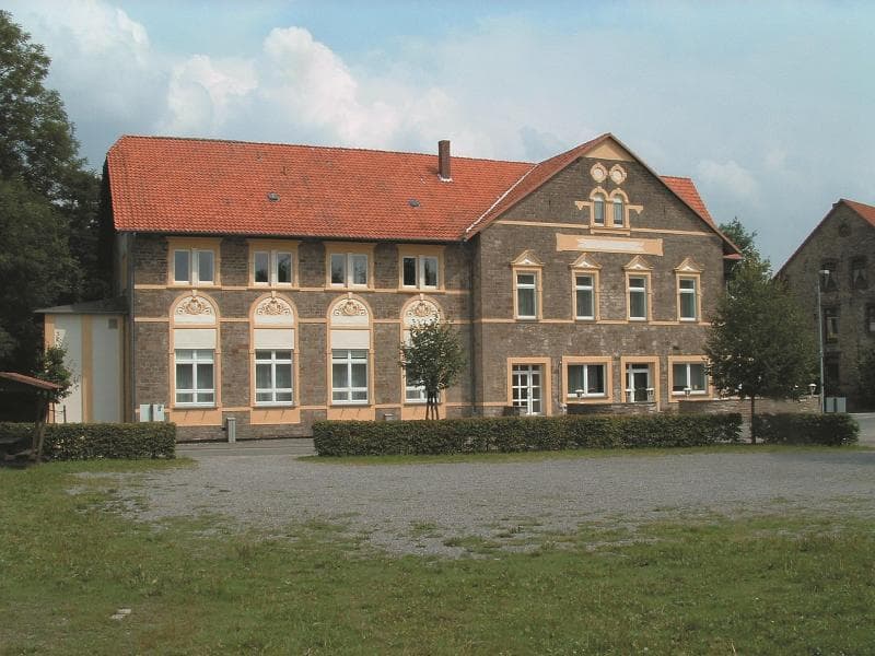 Zur Burg Sternberg 2