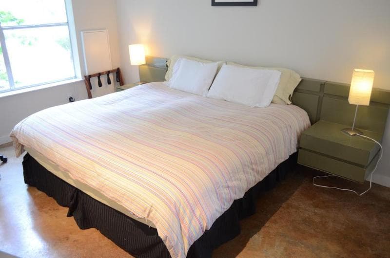 Modern B&B photo 1