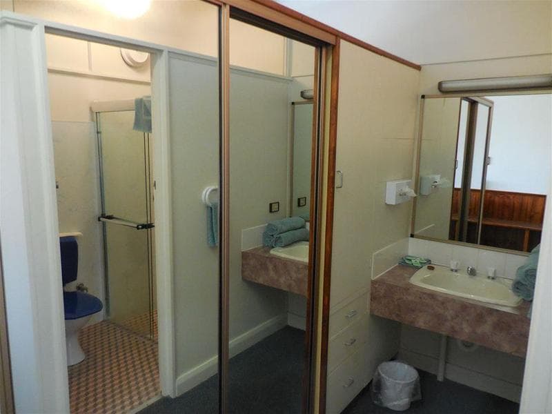 Village Family Motor Inn 2