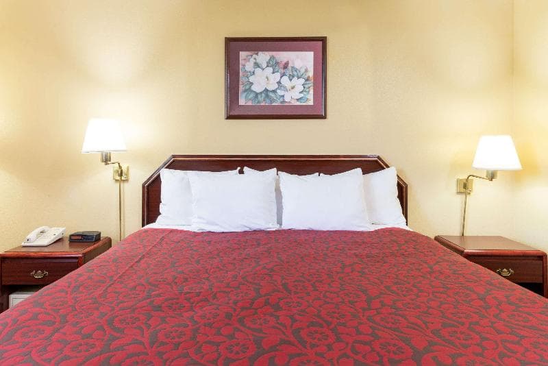 Days Inn by Wyndham Hagerstown 3