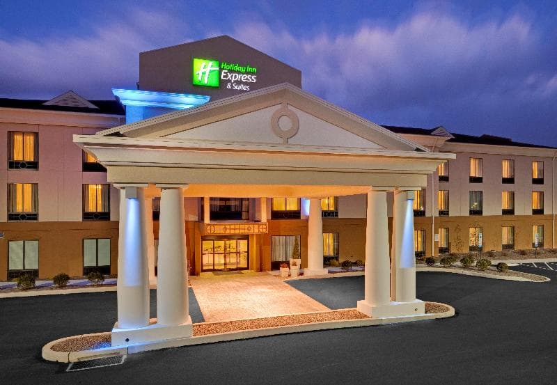 Holiday Inn Express Hotel & Suites Lebanon photo 1