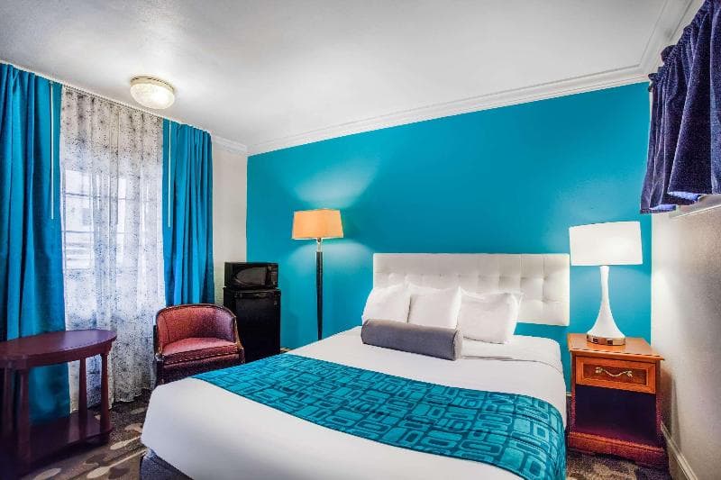 Howard Johnson by Wyndham Hershey 3