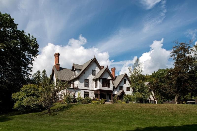 Manor House Inn 5