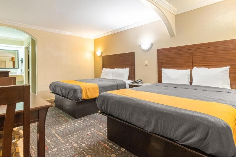 Americas Best Value Inn Houston At I-45 & Loop 610 4