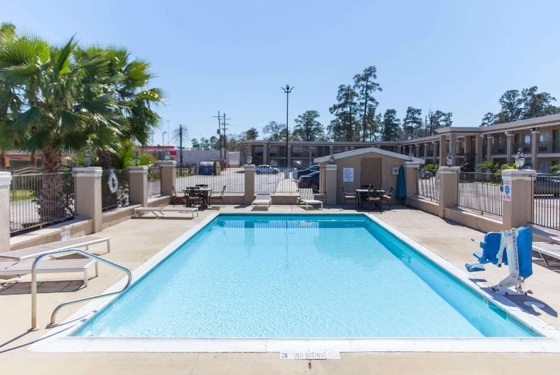 Days Inn By Wyndham Shenandoah 5