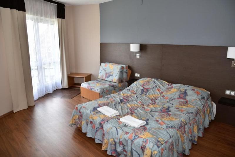 Kristály Hotel 3