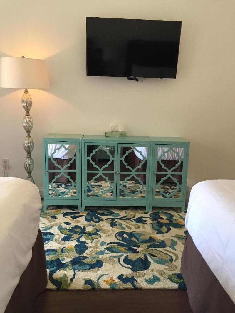 Carriage House Studio Apts main