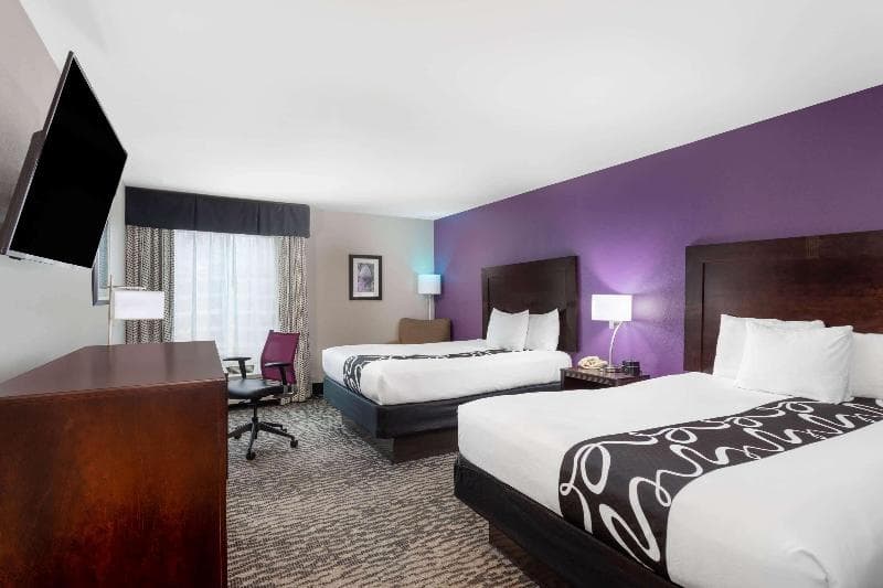 La Quinta Inn & Suites by Wyndham Huntsville Airport Madison 5
