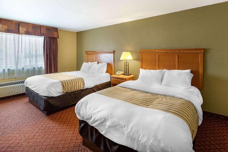 Quality Inn 4