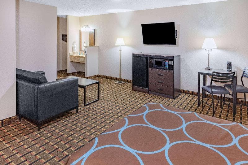Super 8 By Wyndham League City/Kemah Area photo 1
