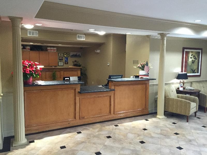 Candlewood Suites La Porte 4