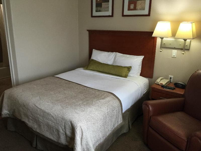 Candlewood Suites La Porte 5