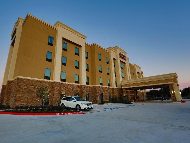 Hampton Inn & Suites Missouri City 4