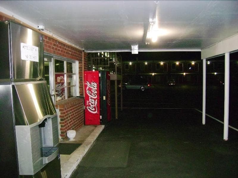 Sherwood Motel photo 1